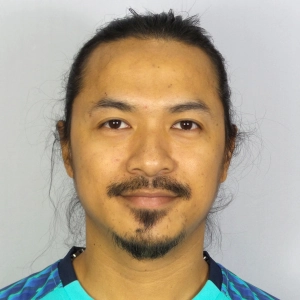 Kristi Koplin hiking in Windward Oʻahu Hawaii